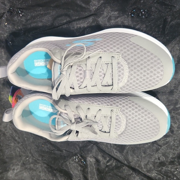 Sketchers Go Golf Women’s sz 6.5 17004/GYBL Max- Fairway 2 Gray/Blue,NWT - Picture 2 of 7